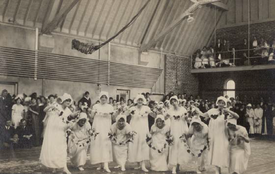 May Day garland dance, ca. 1916, courtesy of Western Oregon University Archives